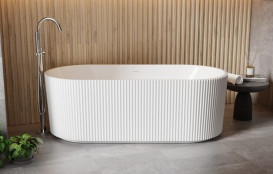 Змішувач для ванної кімнати Besco Veo I підлоговий з душовим гарнітуром хром BW-VI-CH