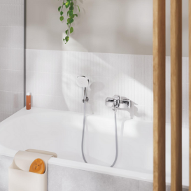 Смеситель для ванной Grohe Cubeo однорычажный с душевым набором хром 1018140000