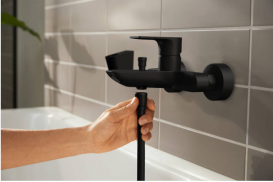 Смеситель для ванной Hansgrohe Rebris E на 2 потребителя настенный однорычажный черный матовый 72450670