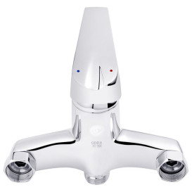 Змішувач для ванної кімнати Kroner KRM Odra-C070 з душовим гарнітуром хром CV019269