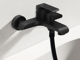 Змішувач для ванної кімнати Ravak Flat з душовим гарнітуром матовий чорний X07S114