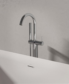 Смеситель для ванной Ravak Freedom напольный с душевым гарнитуром хром X070436