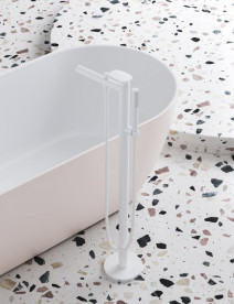 Смеситель для ванной Ravak Spring напольный с душевым гарнитуром белый матовый X070578