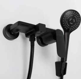 Смеситель для ванной Rea Berg однорычажный с душевым гарнитуром черный REA-B2040