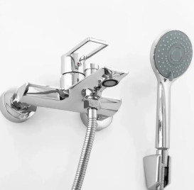 Смеситель для ванной Rea Flip однорычажный с душевым гарнитуром хром REA-B2002