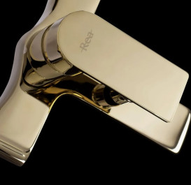 Смеситель для ванной Rea Mayson однорычажный с душевым гарнитуром золото REA-B5662
