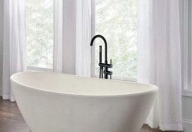 Смеситель для ванной Rea Ortis напольный с душевым гарнитуром черный REA-B0232