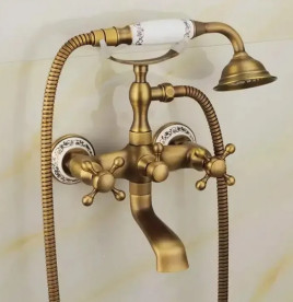 Смеситель для ванной Rea Rustico двухвентильный с душевым гарнитуром матовое золото REA-B0702