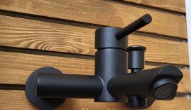 Смеситель для ванной Volle Cruze однорычажный черный 1547.030104