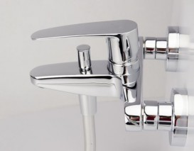 Смеситель для ванны Tres Flat 20417001