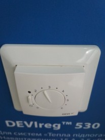 Терморегулятор для теплого пола Devi DEVIreg 530 белый 140F1030