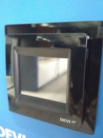 Терморегулятор для теплого пола Devi DEVIreg Touch черный 140F1069