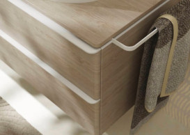 Тумба під раковину Hansgrohe Xelu Q 136х55 см МДФ натуральний дуб ручки матовий білий 54088700