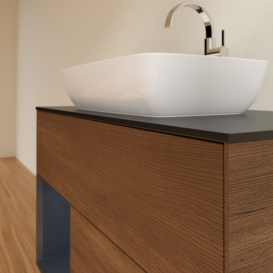 Тумба под раковину Villeroy & Boch Finion 100х50,1 см с подсветкой МДФ шпон грецкого ореха/стекло черное матовое F772HGGN