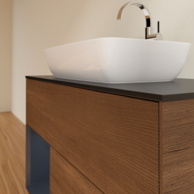 Тумба под раковину Villeroy & Boch Finion 100х50,1 см с подсветкой МДФ шпон грецкого ореха/стекло черное матовое G772HGGN