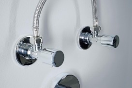 Кутовий вентиль Grohe з круглою настінного панеллю 22037000