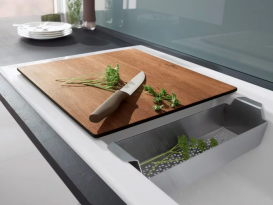 Универсальная разделочная доска Villeroy & Boch 38,3х37,5 см американский орех 8K331000