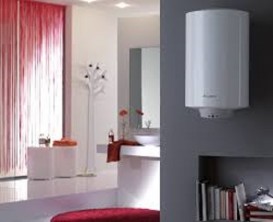 Водонагреватель накопительный электрический Ariston ARI 150 VERT 560 THER MO EU вертикальный 3000326