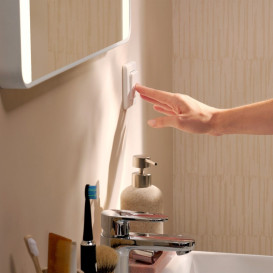 Дзеркало для ванної Hansgrohe Xarita Lite Q 120х70 см з боковим LED-підсвічуванням білий матовий 54965700