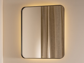 Дзеркало у ванній кімнаті Roca Luna 80x80 см з підсвіткою рама метал чорний матовий A812422000