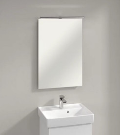 Дзеркало у ванній кімнаті Villeroy & Boch More To See 50х75 см з підсвічуванням A4045000