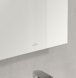 Зеркало в ванную комнату Villeroy & Boch More To See 14 37х75 см с подсветкой A4293700