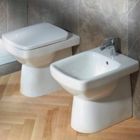 Біде для підлоги Geberit Selnova Square 35х53 см сантехнічний фарфор білий 500.483.01.7