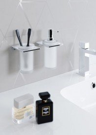 Диспенсер для рідкого мила Sonia S-Cube настінний білий / хром 166848