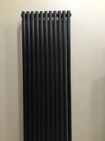 Дизайнерский радиатор Betatherm Ellipse 2 180х44,5 см сталь черный BCV2180/11 9005M 99