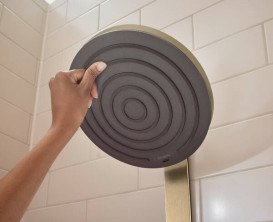 Душова стійка для душу Hansgrohe Pulsify S Showerpipe 260 2jet із термостатом шліфована бронза 24240140