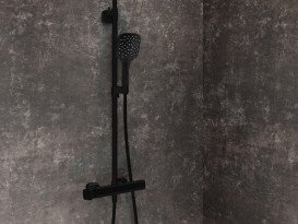 Душевая стойка Ravak 10° Free со смесителем и душевым набором матовый черный X070643