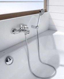 Душевой набор с настенным смесителем для ванны и душа Roca Victoria-N A5A2025C02