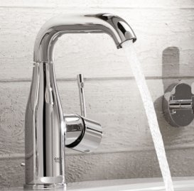 Змішувач для раковини одноважеля з донним клапаном Grohe колекція Essence + хром 23462001