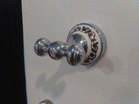 Гачок для ванної Kraus Apollo подвійний латунь хром KEA-16501CH