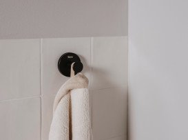 Крючок для ванной Roca Hotels Round одинарный металл черный A817570C40