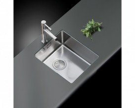 Кухонна мийка прямокутна Apell Ferrara Plus вбудована під стільницю з сифоном нержавіюча сталь Вrushed FEM34UBC