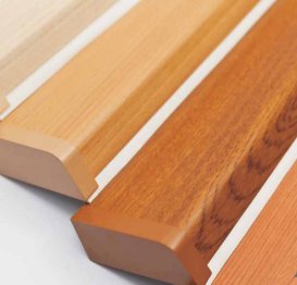 Плинтус для прокладки труб MCH пластик клен FT511