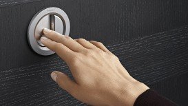 Пневмокнопка смыва для унитаза Geberit Type 01 дистанционная двойной смыв хром глянцевый 116.043.21.1