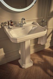 Раковина для ванной подвесная Roca Carmen 65х48 с отверстием под смеситель керамика белая A3270A1000