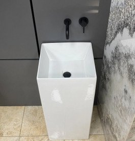 Раковина для ванної VBI Ellera 40х41 см кераміка білий VBI-019025