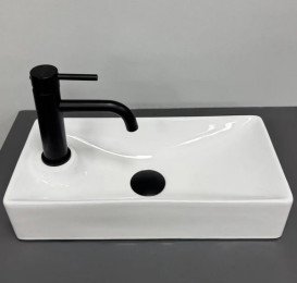 Раковина для ванной VBI Malvizzo R 44х21 см керамика белый VBI-015623