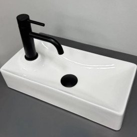 Раковина для ванной VBI Malvizzo R 44х21 см керамика белый VBI-015623