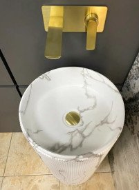 Раковина для ванной VBI Taranto напольная ⌀38,5 см искусственный камень Marmo Matt VBI-019017