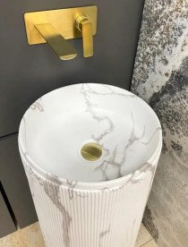 Раковина для ванной VBI Taranto напольная ⌀38,5 см искусственный камень Marmo Matt VBI-019017