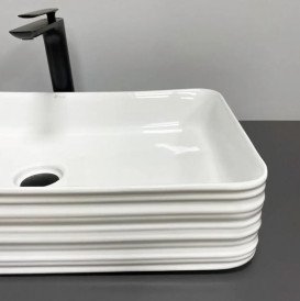 Раковина для ванної VBI Volturino 66,5х37 см кераміка білий VBI-012619