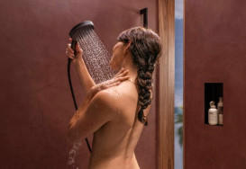 Ручний душ на штанзі Hansgrohe Raindance Alive Select S 90 см 3 режими EcoSmart чорний матовий 24603670