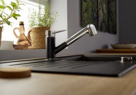 Змішувач для кухні Blanco Wega-S II з висувною лійкою хром/антрацит 526420