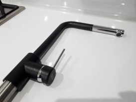 Смеситель для кухни Franke Sirius однорычажный с выносным изливом латунь покрытие Fragranite хром/оникс 115.0476.827