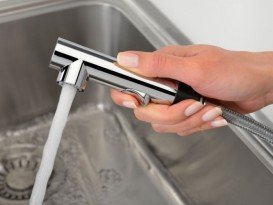 Смеситель для кухни Franke Sirius однорычажный с выносным изливом латунь покрытие Fragranite хром/оникс 115.0476.827