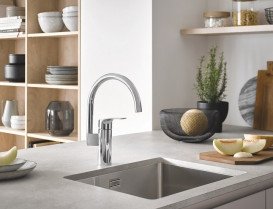 Змішувач для кухні Grohe Eurosmart одноважільний хром 33202003